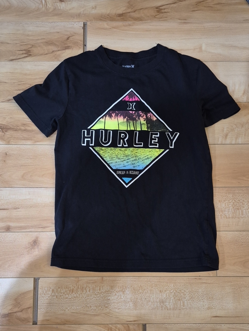 Boys Size 10/12 Hurley Black Graphic Tee with Sunset Print